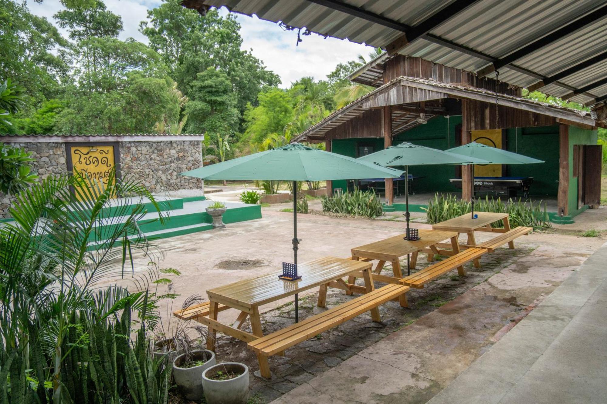 Misfits Hostel ปาย ภายนอก รูปภาพ